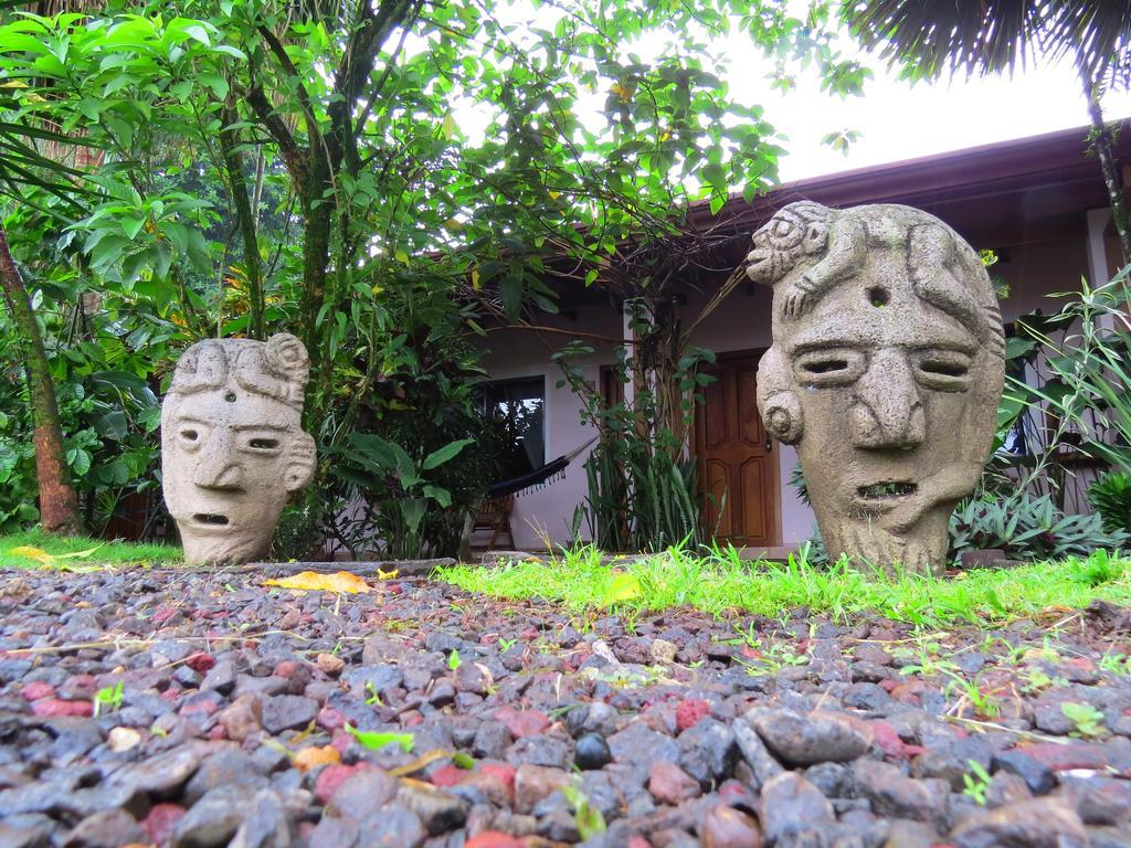 Hotel Vagabondo La Fortuna Exterior foto
